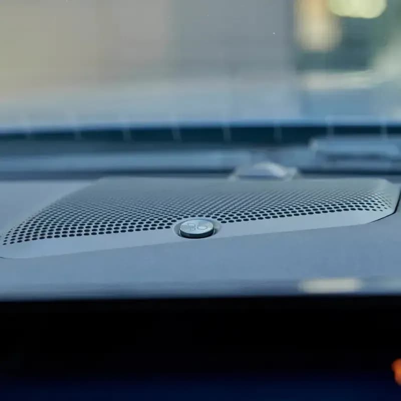 Ford Mustang GT and Dark Horse cabin comfort — style and technology highlight
