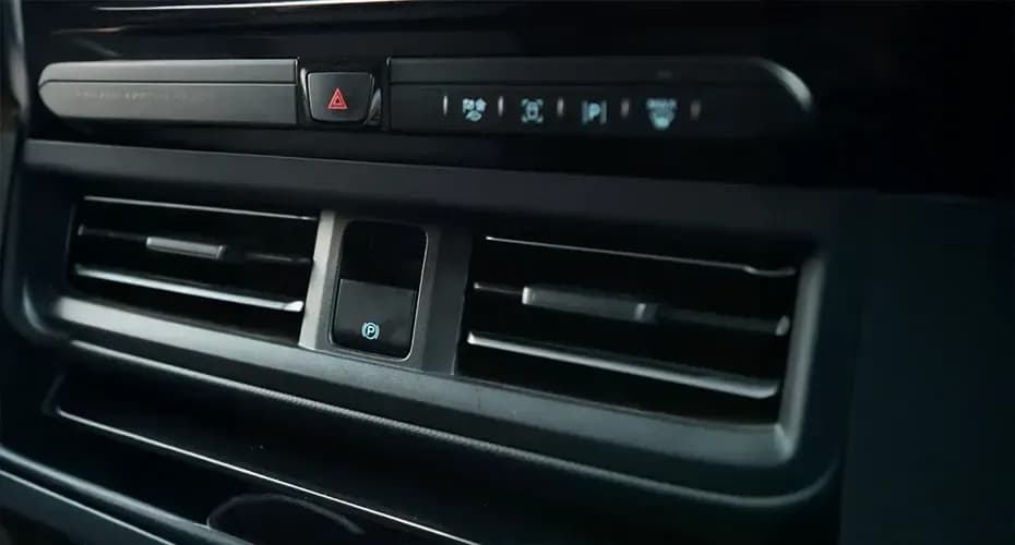 New Tourneo Custom drive modes — Ford feature highlight