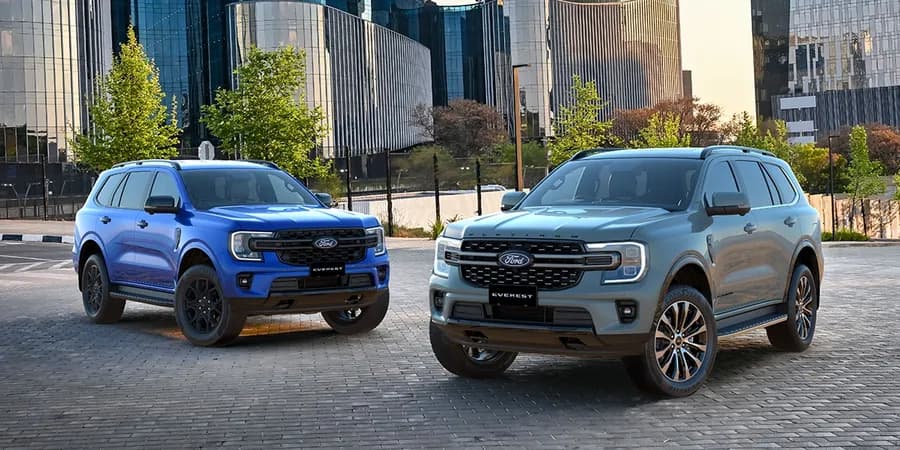 Ford Everest adventure billboard — Next Level Everest gallery