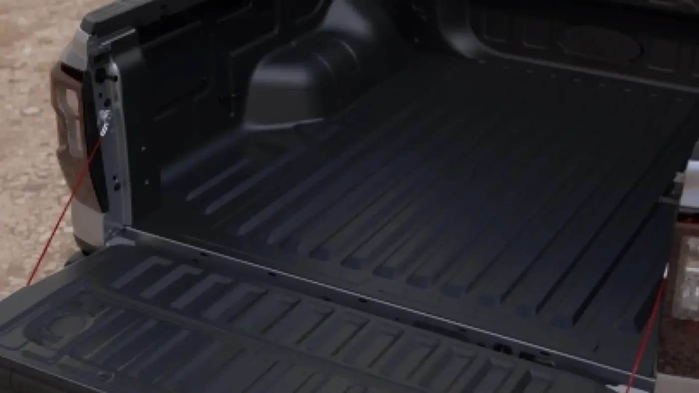 Ford Ranger open load box — zone lighting and cargo versatility highlight