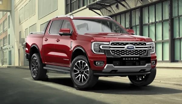 Ranger Platinum exterior in Frozen White paint colour option