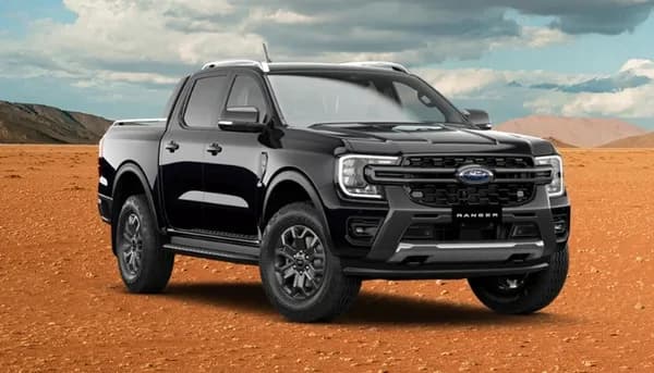 Ranger Wildtrak exterior in Agate Black paint colour option