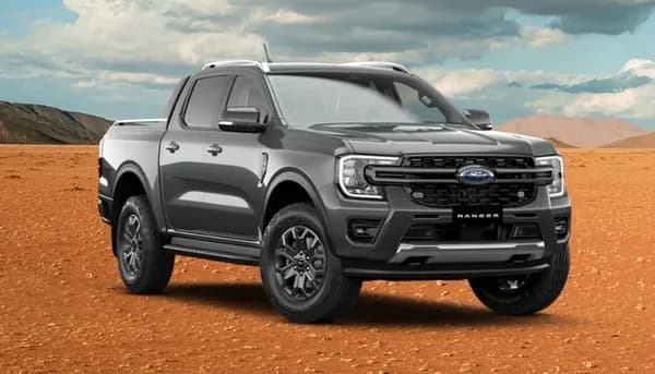 Ranger Wildtrak exterior in Carbonized Gray paint colour option