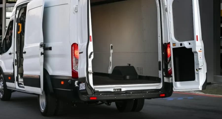 Transit Van load capacity and payload — Ford feature highlight