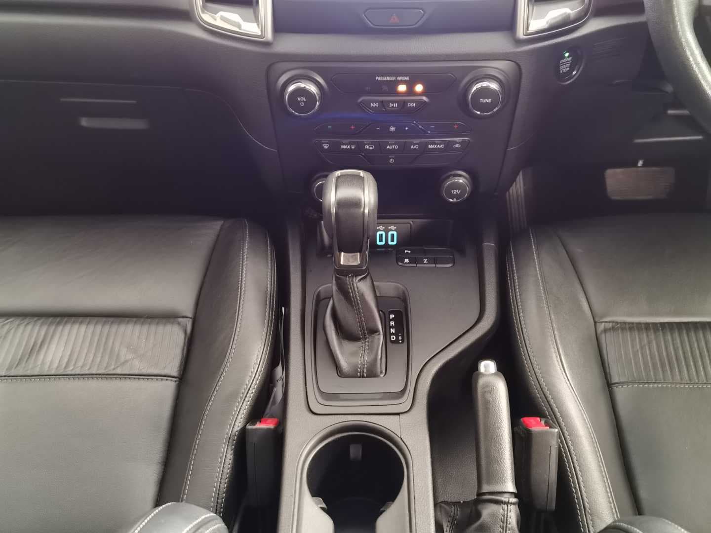 FORD RANGER 3.2TDCi XLT A/T P/U D/C image 11