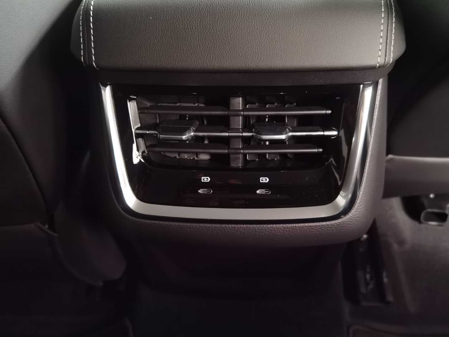 FORD TERRITORY TREND 1.8L ECOBOOST A/T image 13