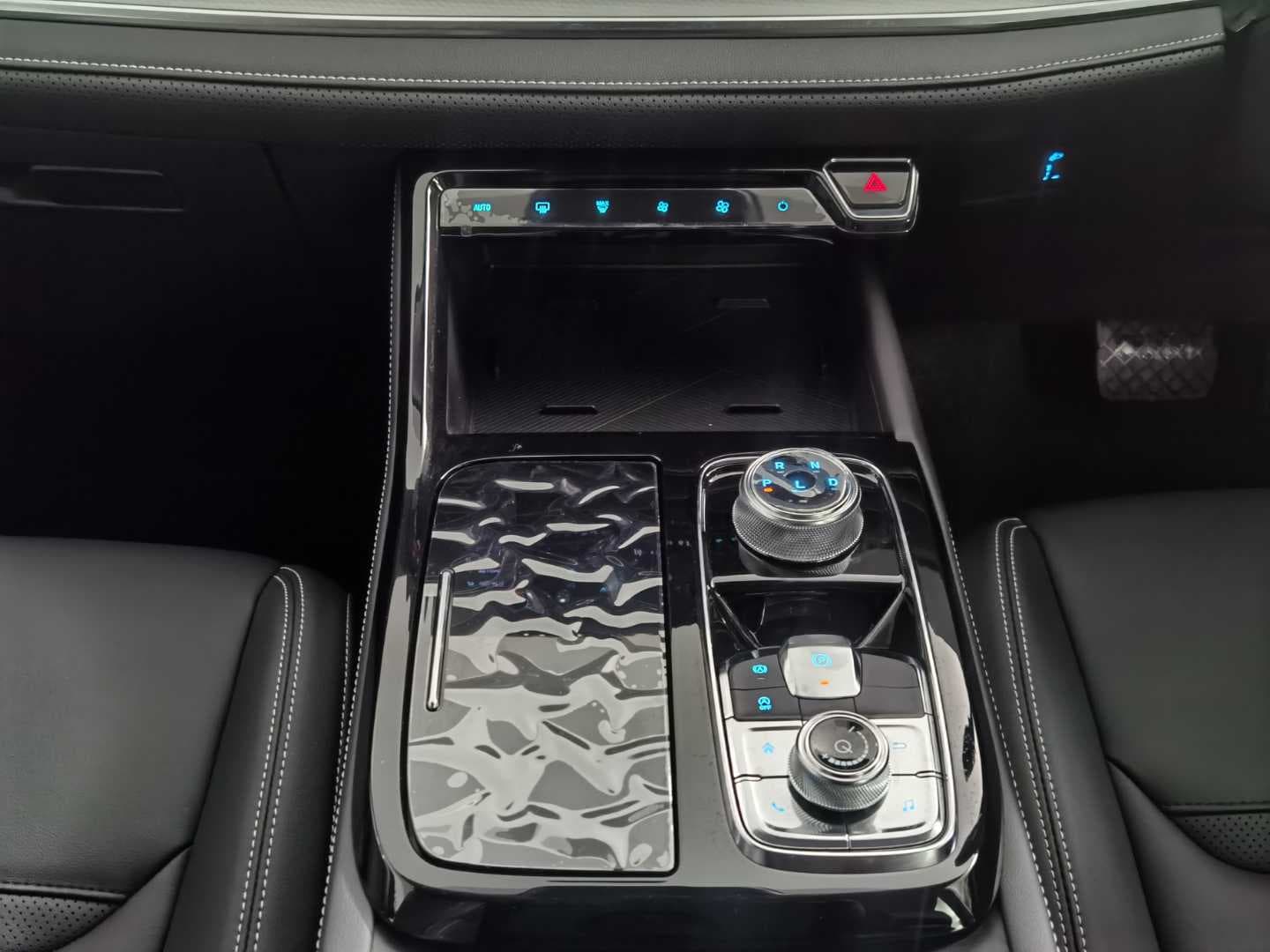 FORD TERRITORY TREND 1.8L ECOBOOST A/T image 9