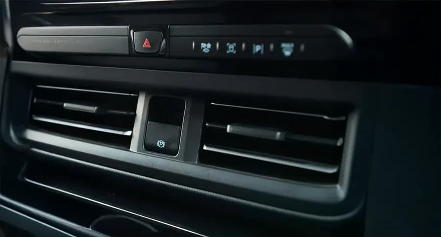 New Tourneo Custom drive modes — Ford feature highlight